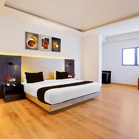 Super Townhouse Bombay Exhibition Centre Goregaon Екстериор снимка